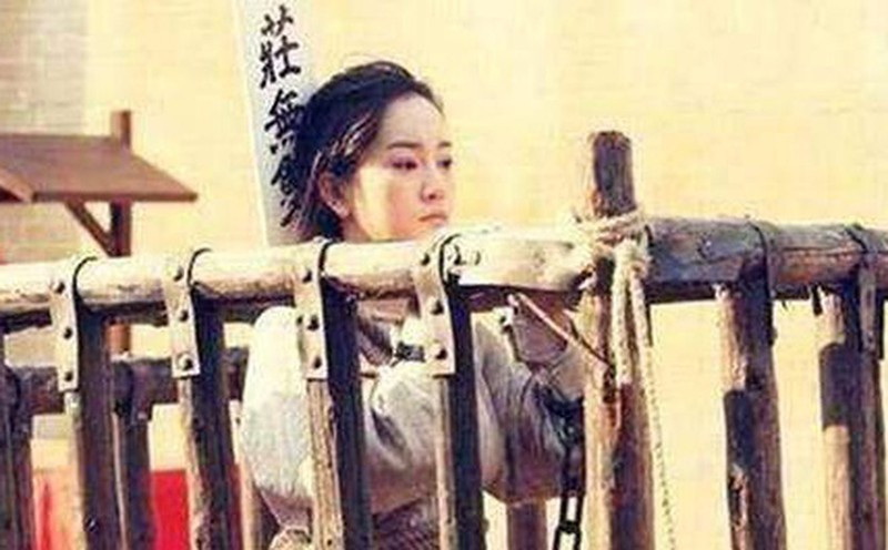 Khi nghe tới hình phạt ăn 2 bát mỳ, nhiều người không hiểu cách thức tra tấn này có điều gì đáng sợ mà phạm nhân sợ hãi như vậy.