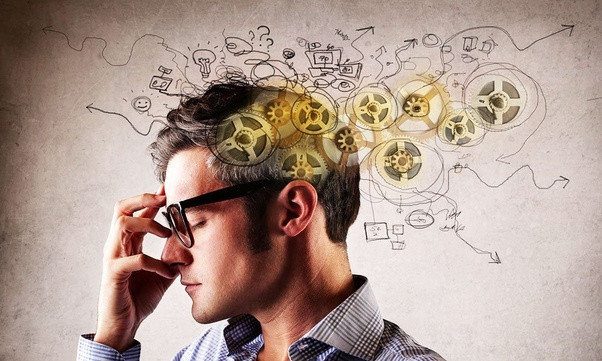 Theo các nhà nghiên cứu, các thiên tài đều có khả năng tập trung cao độ. Họ có thể tập trung làm việc trong một thời gian dài với cường độ cao. Thomas Edison là trường hợp điển hình. Ông dành rất í thời gian dành cho việc ăn uống, tập thể dục. Thay vào đó, ông dành phần lớn thời gian trong ngày để nghiên cứu khoa học.