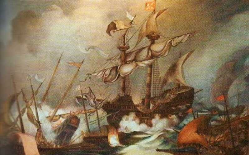 Kho báu này gồm 60 tấn vàng và 200 hòm đựng kim cương, ngọc quý. Trong suốt nhiều năm qua, các chuyên gia, thợ lặn... vẫn săn lùng con tàu đắm và kho báu giá trị trên.