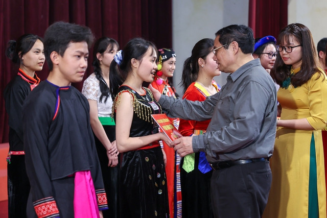 Thu tuong kiem tra dot xuat viec bao dam thuoc o benh vien-Hinh-10