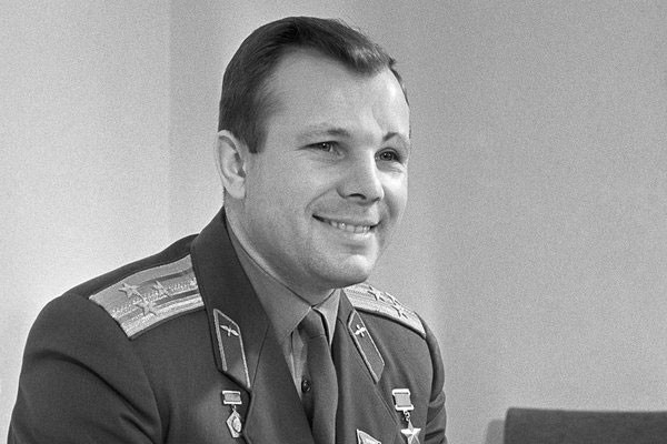 Thế nhưng, nhiều người không thể ngờ, phi hành gia Yuri Gagarin có kết cục bi kịch bào ngày 27/3/1968.