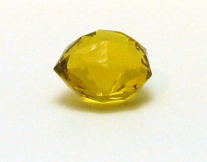 Kể từ đó cho đến nay, mọi nỗ lực tìm kiếm "kỳ quan thứ 8 của nhân loại" vẫn chưa có kết quả. Không ai biết báu vật này đã rơi vào tay ai hay đã bị phá hủy trong chiến tranh. Tung tích của viên kim cương Florentine màu vàng đến nay vẫn là một ẩn số lớn. Nó được tìm thấy lần đầu tiên ở Ấn Độ vào khoảng 500 trước. Sau khi được các nghệ nhân chế tác, viên kim cương Florentine nặng 133 carat gây chú ý với độ tinh xảo và giá trị khủng.