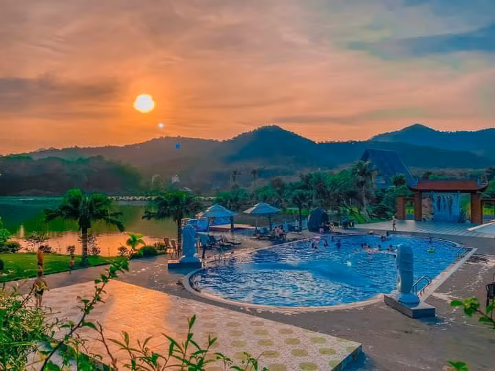 Nhung diem cam trai cach Ha Noi duoi 150km dep nhu trong phim-Hinh-9