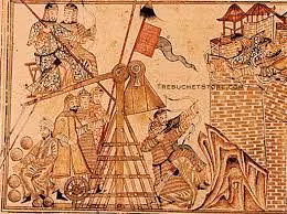 Máy bắn đá Trebuchet hoạt động theo nguyên lý cơ học về lực đòn bẩy. Cấu tạo của vũ khí công thành này gồm: sợi dây treo, cánh tay đòn và đối trọng nặng.