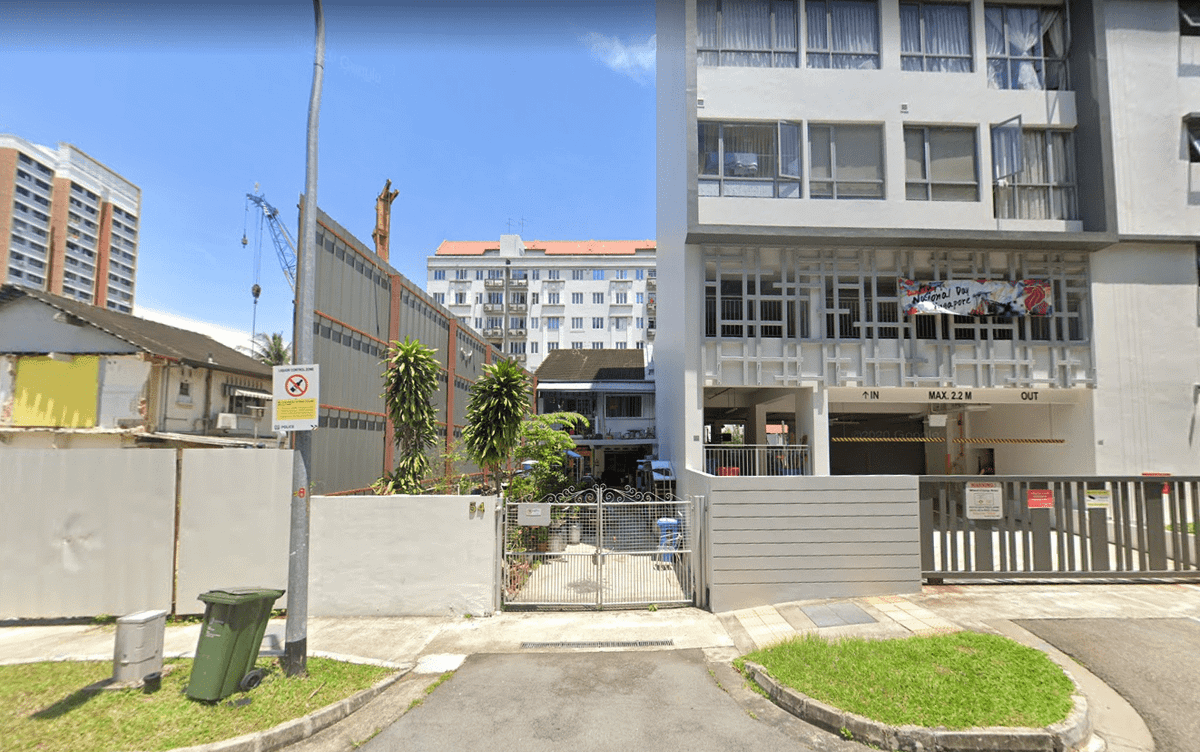 Singapore: Nha lot thom giua cao oc, chu nhan quyet khong ban 70 ty dong