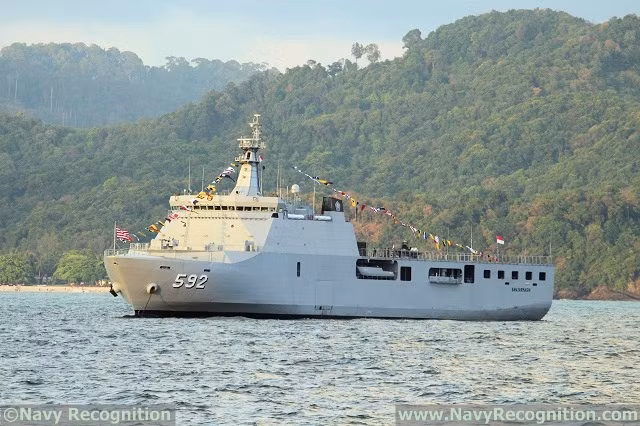 Tàu đổ bộ trực thăng lớn nhất Đông Nam Á - KRI Banjarmasin của Hải quân Indonesia. Nguồn ảnh: Navy Recognition