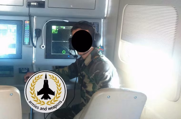 Trong ảnh, một binh sĩ Syria đang vận hành trên đài điều khiển tổ hợp tên lửa Buk-M2E. Nguồn ảnh: Armies and Weapon