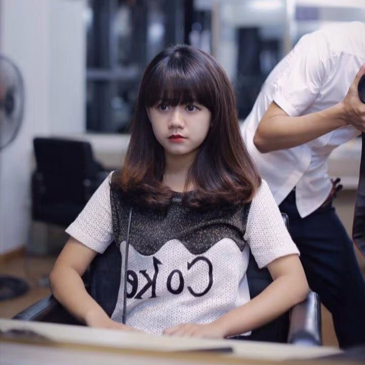 Thanh Hậu - chàng cầu thủ sinh năm 1997 - từng sử dụng ảnh của Kiều Oanh để làm avatar cho tài khoản Instagram của mình.