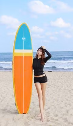 "Hoàn hảo", "tuyệt mỹ" là những lời nhận xét của khán giả, các học viên thể dục thẩm mỹ của Ye Jung Hwa dành tặng cho cô. Nhiều đấng mày râu Hàn Quốc cũng coi Ye Jung Hwa là người tình trong mơ của mình.