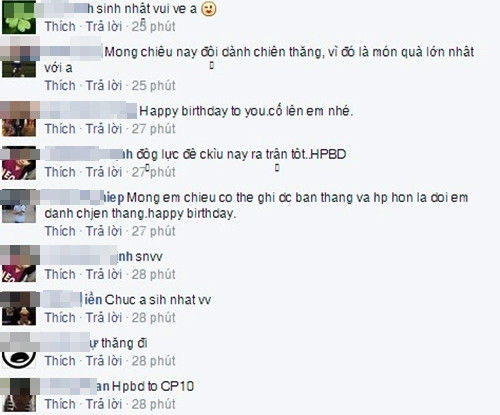 Chấp nhận không mừng sinh nhật, Công Phượng và các đồng đội sẽ hướng tới một trận thắng trước Hải Phòng để làm quà cho cầu thủ mang áo số 44. Các fan ngoài gửi lời chúc mừng sinh nhật cũng không quên chúc Công Phượng thi đấu thật tốt.