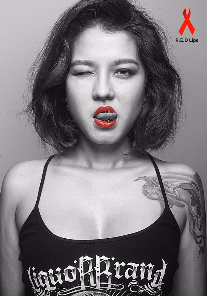 Mèo mập từng giành giải nhì trong một cuộc thi xăm nghệ thuật, cho giới xăm mình toàn quốc hồi năm 2013. Nữ thợ xăm xinh đẹp, gợi cảm cũng đã phải trải qua cả một quá trình dài học tập, tìm hiểu và định hướng nghề nghiệp nghiêm túc trước khi có được thành công.