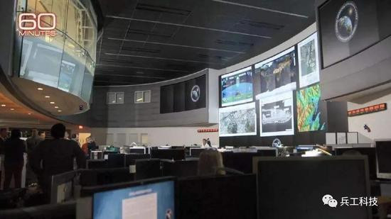 Không chỉ để cải thiện độ chính xác của tên lửa, việc Mỹ chia sẻ thông tin tình báo địa lý không gian thì lục quân, hải quân và không quân của Ấn Độ có thể có được một số cơ hội tình báo, trong các hoạt động quân sự tương lai. Ảnh: Trụ sở Cơ quan Tình báo Không gian Địa lý Quốc gia Mỹ - Nguồn: Wikipedia.