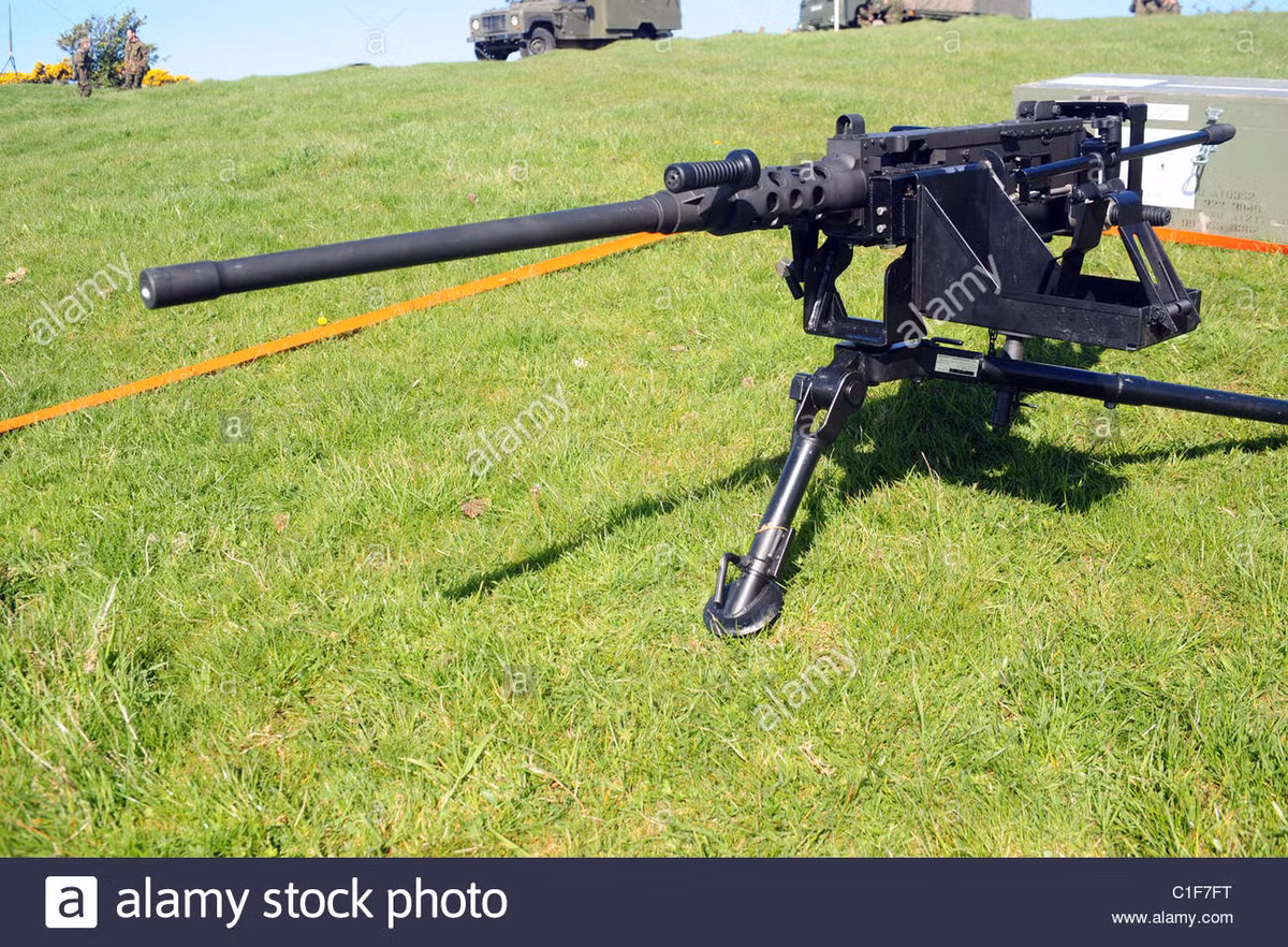 Được đánh giá là một trong những khẩu súng máy hạng nặng thông dụng nhất trên thế giới, Browning M2 xuất hiện trên nhiều chiến trường, từ chiến trường châu Âu trong Thế chiến 2, đến chiến trường Iraq, Syria trong thế kỉ 21.