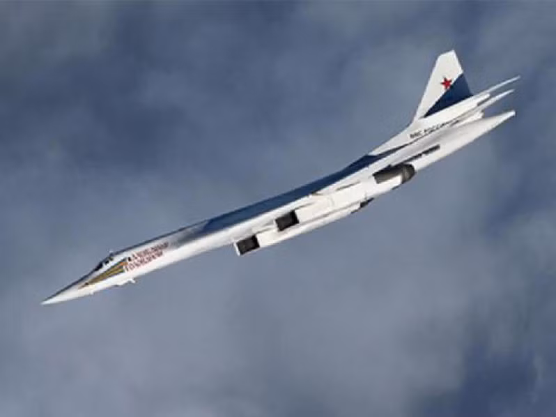 Nếu không có thiết kế cao cấp hơn, thì dù có hoạt động mạnh cũng khó có chỗ đứng trong chiến trường tương lai. Bầu trời bây giờ thuộc về ai? Nó thuộc loại máy bay chiến đấu và máy bay ném bom tàng hình thế hệ thứ năm.