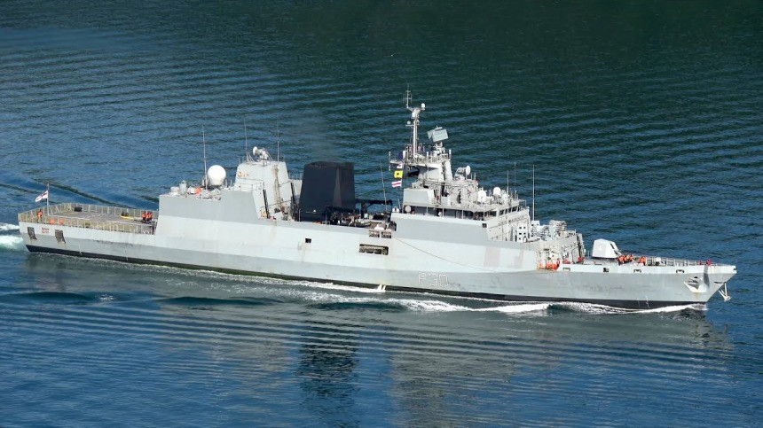 Tàu săn ngầm lớp Kamorta được thiết kế với kiểu dáng hiện đại, góc cạnh, tránh tối đa sự phản xạ với sóng radar trinh sát của đối phương, nâng cao tính tàng hình. Tàu có lượng giãn nước đầy tải 3.300 tấn, dài 109m, rộng 13.7m Ảnh: Tàu INS Kiltan trong một cuộc hải hành