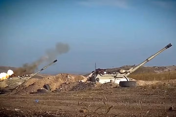 Theo lời tổng thống Azerbaijan - ông llham Aliyev tuyên bố trong cuộc duyệt binh kỉ niệm chiến thắng tại Baku trong tháng 12 này rằng: “Baku sẽ không dừng lại ở đây”. Điều này cho thấy rõ ràng tham vọng của Azerbaijan là chưa chấp nhận những thỏa thuận trong hiệp định và phân chia trên thực tế mà sẽ còn tiếp tục thừa thế thắng xông lên để chiếm trọn thắng lợi. Nguồn ảnh: Pinterest.