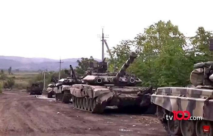 Lí lẽ của người Azerbaijan đó là họ cáo buộc rằng đây là các hành động chống khủng bố, bởi lính Armenia đã không rút quân khỏi vùng Hadrut như hiệp định mà tiếp tục thiết lập các vị trí của họ tại địa phương và thực hiện các hành động khủng bố phá hoại. Dẫu vậy, những ngôi làng nhỏ bé đang được tranh chấp này không hề có trong các thỏa thuận của hiệp định đình chiến và lính gìn giữ hòa bình Nga đã đến khu vực sau khi tình hình tệ đi. Nguồn ảnh: Pinterest.