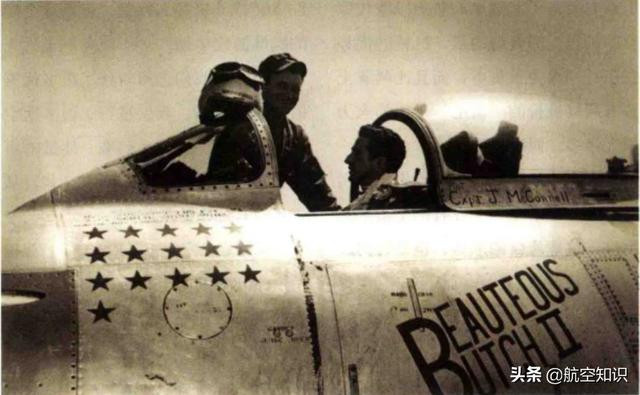 Những lợi thế to lớn của cánh xuôi đã mang lại cho các kỹ sư Mỹ, những người đã cố gắng hết sức để cải thiện hiệu suất của máy bay chiến đấu phản lực với các ý tưởng và hướng nghiên cứu mới.