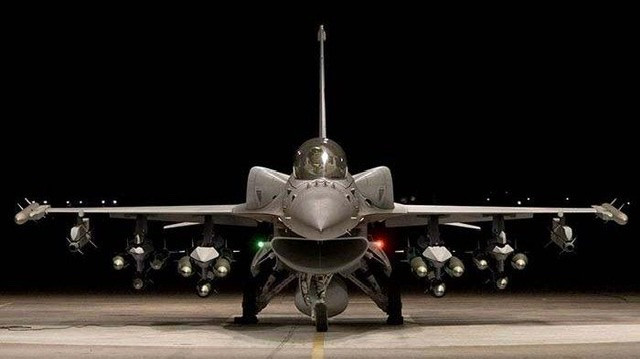 Chưa hết, vào tháng 8/2019, chính quyền của Tổng thống Trump còn bật đèn xanh để cung cấp phiên bản mới nhất của máy bay chiến đấu F-16 Viper Block 70/72 cho Đài Loan. Đây là máy bay chiến đấu thế hệ 4++, được trang bị nhiều công nghệ của máy bay chiến đấu thế hệ 5; có tính năng vượt trội hơn nhiều loại máy bay chiến đấu của Trung Quốc. Ảnh: Máy bay chiến đấu F-16 Viper - Nguồn: Lockheed Martin