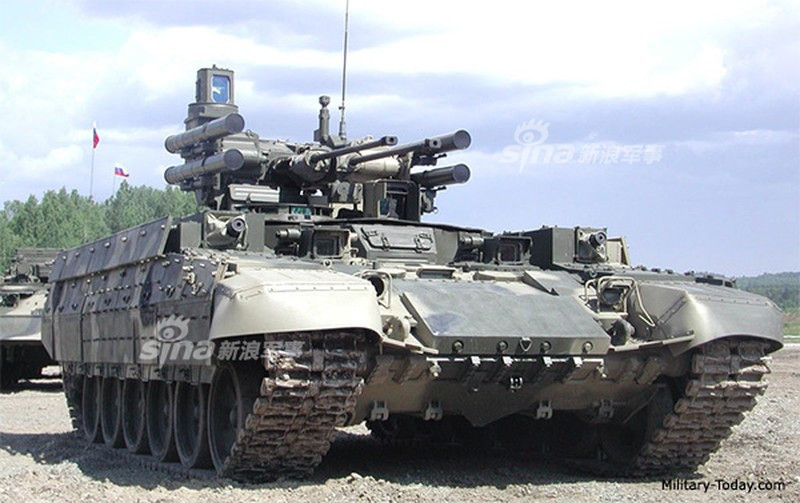 Khi phát hiện mục tiêu, Quân đội Mỹ sử dụng hỏa lực trên không như các loại trực thăng vũ trang Apacher, hoặc cường kích mặt đất A-10 tiêu diệt; đồng thời xe tăng và bộ binh chỉ được đưa vào tham chiến, khi chiến trường đã được "làm mềm". Mục tiêu lúc này của bộ binh chỉ là đánh bại sở chỉ huy của đối phương và chiếm cứ điểm then chốt càng sớm càng tốt.