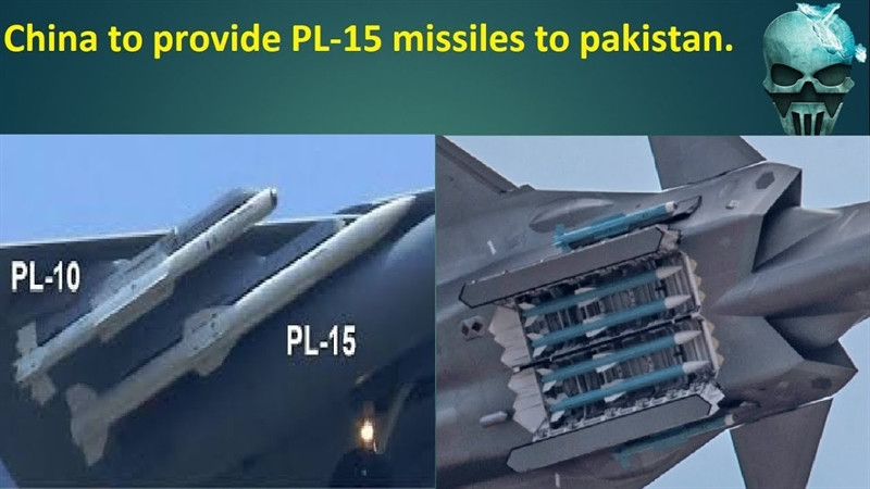 Ngoài ra, J-20 có thể mang thêm 2 tên lửa tầm nhiệt PL-10 ở hai bên thân (trường hợp này sẽ ít, vì như vậy sẽ làm mất khả năng tàng hình của J-20). Mặc dù hiệu suất kỹ thuật của J-20 không được tiết lộ, nhưng việc sở hữu tên lửa P-15 và PL-10 là mối đe dọa lớn đối với bất kỳ loại máy bay nào. Ảnh: Tên lửa PL-15 và PL-10 trên máy bay J-20. Nguồn: Sina