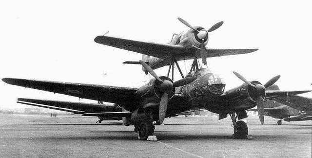 Do ban chỉ huy Không quân Đức liên tục tranh cãi và không thể đạt được đồng thuận về loại vũ khí hiệu quả nhất, phi đội Leonidas đã không tham gia chiến đấu được. Tới cuối Thế chiến II, các phi công mới bắt đầu thực hiện nhiệm vụ, khi Hồng quân Liên Xô đã tiến sát Berlin. Ảnh: Máy bay ném bom tích hợp Mistel - Nguồn: Wikipedia.