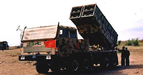 Xe tải việt dã TA-550 có tốc độ di chuyển tối đa 70 km/h, dự trữ hành trình 400 km; tầm bắn tối đa của pháo WM-80 là 120 km, tầm bắn tối thiểu 34 km, xác suất sai số tròn khoảng 50 mét.