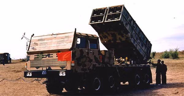 Xe tải việt dã TA-550 có tốc độ di chuyển tối đa 70 km/h, dự trữ hành trình 400 km; tầm bắn tối đa của pháo WM-80 là 120 km, tầm bắn tối thiểu 34 km, xác suất sai số tròn khoảng 50 mét.