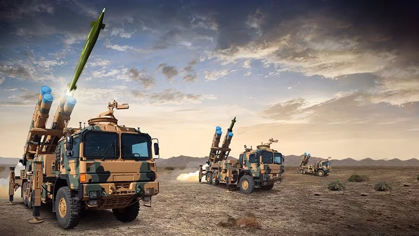 TRG-300 sử dụng loại đạn phản lực có điều khiển TR-300 có chiều dài 5,25 m, nặng 585 kg, sử dụng động cơ đẩy thuốc phóng rắn tổng hợp cho tầm bắn tối thiểu 30 km, tối đa 120 km, sai số mục tiêu dưới 50 mét.