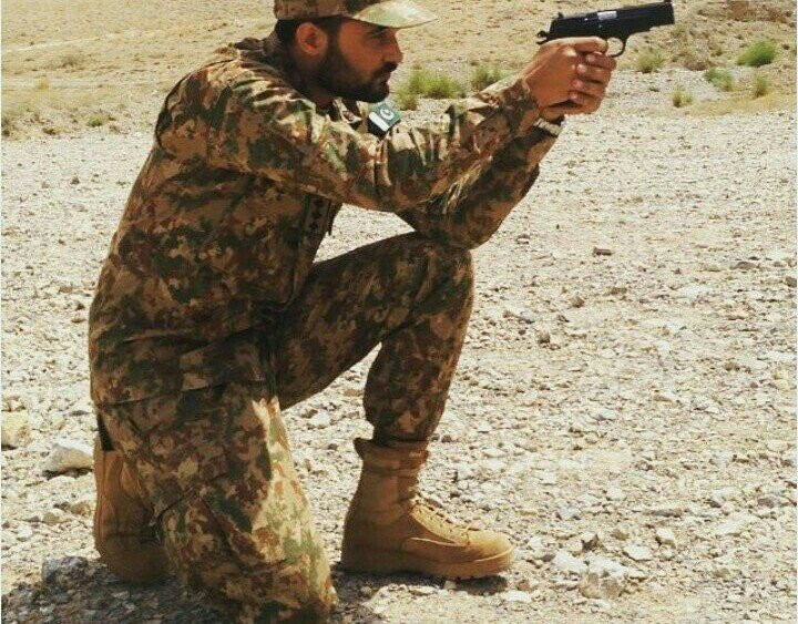 Thứ ba là giày chiến đấu dòng Delta, hiện loại giày này đã được trang bị thử nghiệm cho bộ binh Quân đội Pakistan. Theo đánh giá của những người lính, đây là những đôi giày chắc chắn và bền bỉ. Chúng đã được chứng minh là tạo thoải mái cho người đi và thích ứng trên nhiều địa hình khác nhau. Nguồn ảnh: QQ.