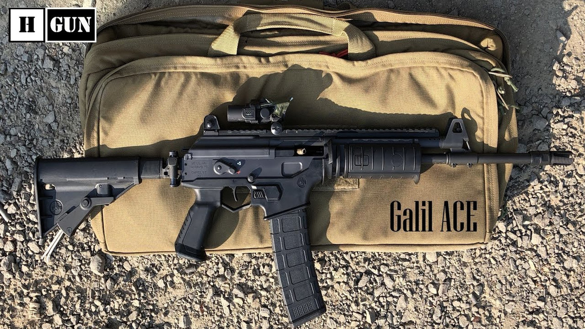 Galil được Lực lượng Phòng vệ Israel (IDF) đưa vào biên chế năm 1972 và là vũ khí bộ binh tiêu chuẩn của IDF cho đến đầu những năm 1990; sau đó được thay thế bằng khẩu TAR-21 và X95 và đã được xuất khẩu sang một số nước. Hiện nay Galil vẫn được sử dụng ở hơn 30 quốc gia (trong đó có Việt Nam).