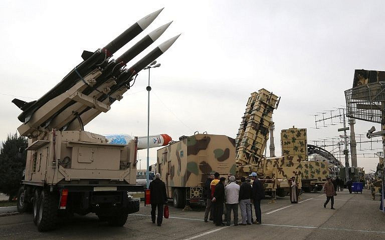 Nhưng Iran không phải là Armenia, đây là một cường quốc trong khu vực, nên những hành động "vượt mặt" của Azerbaijan trước Iran không bao giờ được phía Iran chấp nhận; nhất là việc UAV Azerbaijan thường xuyên xâm phạm lãnh thổ Iran. Ảnh: Lực lượng phòng không của Iran - Nguồn: Wikipedia.