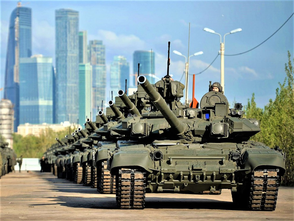 Năm 2020 là một năm đầy biến động với việc sự xuất hiện của đại dịch Covid-19 đã trở thành vấn đề y tế toàn cầu. Tuy nhiên không phải vì vậy mà năm nay là một năm hòa bình, ngược lại lại là một năm vô cùng nhiều biến động với một loạt các điểm nóng quân sự nguy hiểm mới trong khi các cuộc xung đột quân sự cũ từ những năm trước vẫn chưa được giải quyết triệt để. Nguồn ảnh: QQ.