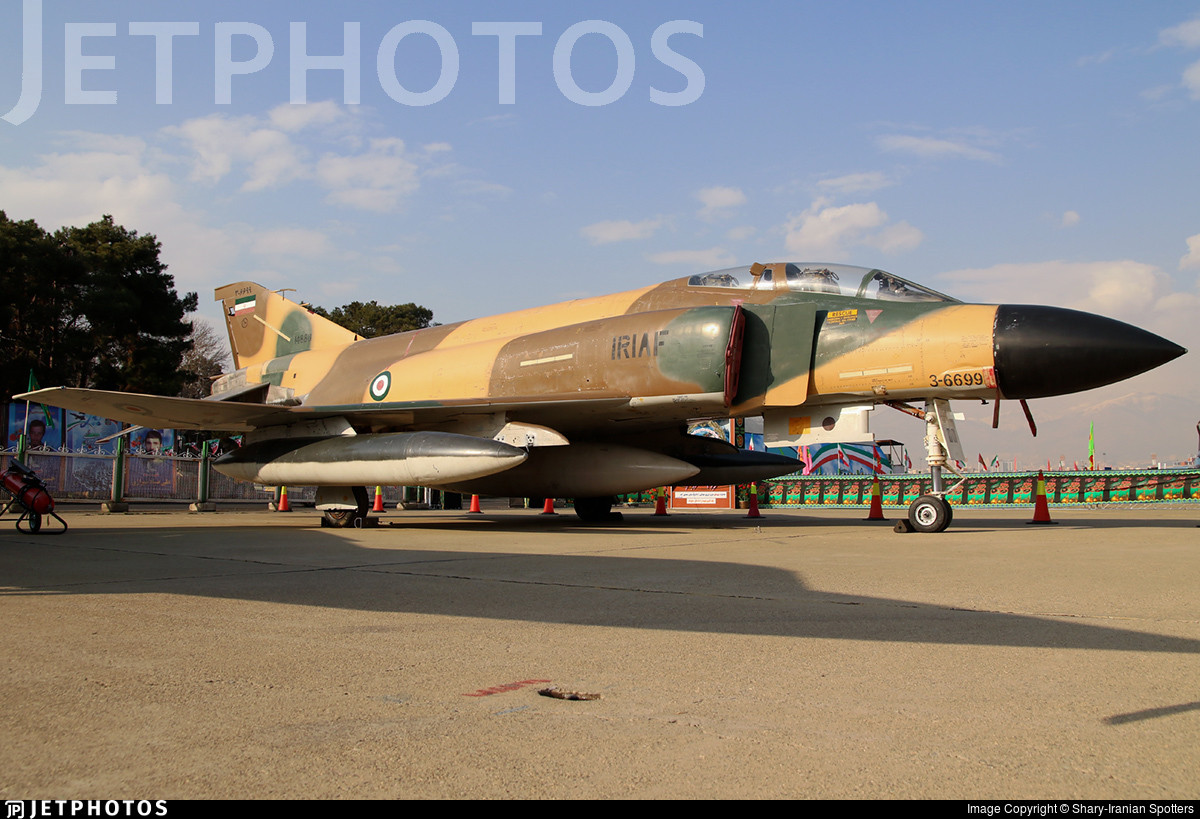 Thất vọng trong nhiều thập kỷ với nỗ lực mua máy bay chiến đấu mới không thành, người Iran có thể không còn lựa chọn nào khác, ngoài việc nâng cấp các máy bay cũ hiện có. Nhưng có những giới hạn đối với việc nâng cấp, F-4 với radar tốt hơn vẫn là F-4, chậm chạp, khó điều khiển và không thể tàng hình.