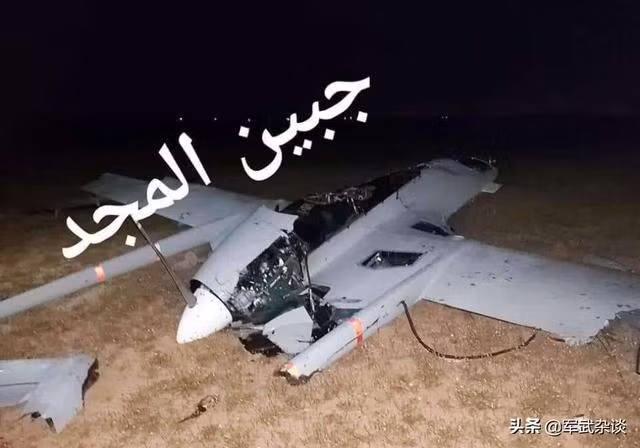 Mặc dù Ukraine "hoan hỉ" trước thành tích thực chiến của UAV TB-2, nhưng phía Nga vẫn tỏ ra "thờ ơ" trước việc Ukraine mua thêm UAV từ Thổ Nhĩ Kỳ; lý do là ngoài việc xem thường sức mạnh quân sự của Ukraine, thì chính Nga cũng đã "khắc chế" thành công loại UAV này. Ảnh: Nga đã bắn hạ nhiều UAV tại chiến trường Syria - Nguồn: Wikipedia.