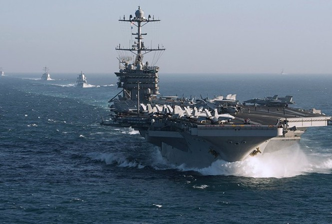 Cũng có tổng thống đã từng phục vụ trong quân đội Mỹ, nhưng cực kỳ không được yêu thích khi rời quân đội (như Bush con). Còn đương kim tổng thống Trump đã trốn nghĩa vụ quân sự trong Chiến tranh Việt Nam, và không được Quân đội Mỹ có cảm tình trong nhiệm kỳ của mình. Ảnh: Tàu sân bay USS Harry S. Truman (CVN-75) - Nguồn: Hải quân Mỹ.