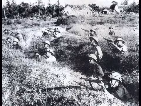 Những khẩu súng trường bán tự động và lên đạn phát một dù cho có tốc độ bắn rất chậm tuy nhiên tầm bắn lại khá tốt, khoảng cách tối đa trên thước ngắm của những khẩu K44 là 1.000m, tầm bắn hiệu quả 600m, đủ sức để bắn hạ những chiếc máy bay địch bay ở độ cao thấp. Nguồn ảnh: TL.