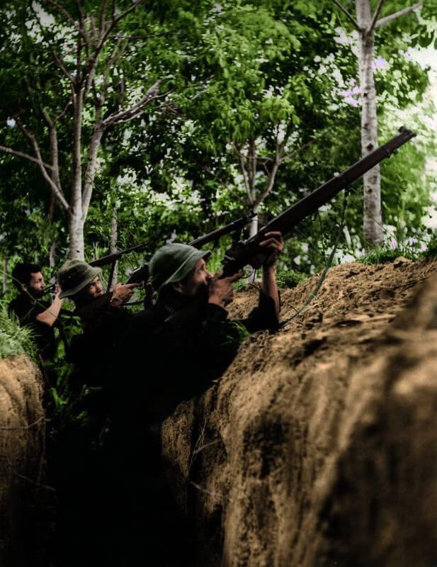 Với phương thức tác chiến có một không hai, nằm ngoài mọi sách vở dạy về phòng không trên thế giới; thế trận phòng không nhân dân với đủ các lực lượng chính quy và ngoài chính quy của ta trong Kháng chiến chống Mỹ đã gây cho đối phương không ít tổn thất, nằm ngoài mọi dự đoán của Lầu Năm Góc khi dám ra lệnh đánh bom quy mô lớn miền Bắc nước ta. Nguồn ảnh: TL.