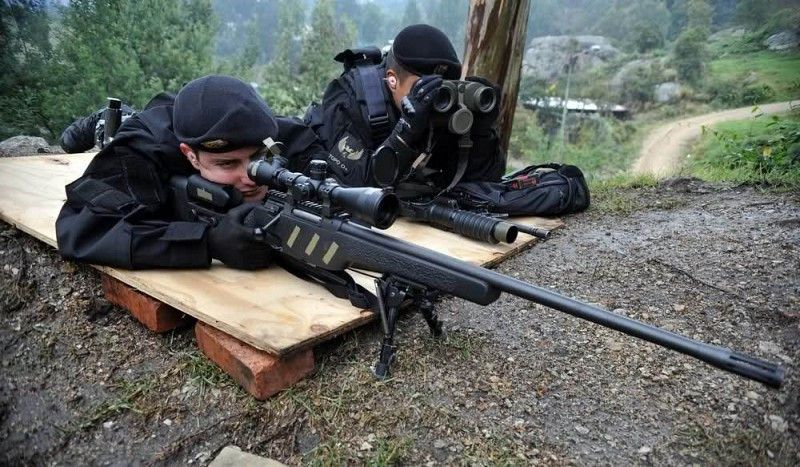 SSG 3000 đã làm nên tên tuổi của nó nhờ chất lượng cao, độ bền và độ chính xác tuyệt vời. SSG 3000 được thiết kế như một vũ khí mô-đun, nòng súng có thể dễ dàng hoán đổi trong vài phút. Điều thú vị là khẩu SSG 3000 có loa che lửa đầu nòng, nó không có tác dụng giảm giật, nhưng giúp giữ được bí mật vị trí bắn; có thể tháo loa che lửa và thay bằng bộ phận giảm thanh.