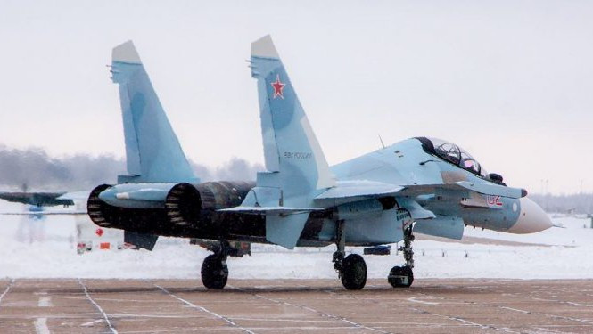 Liên minh châu Âu không có trong danh sách bán vũ khí cho Iran. Không phải châu Âu sợ Mỹ, mà EU có lệnh cấm vận buôn bán vũ khí riêng với Iran; lệnh cấm này sẽ kéo dài đến năm 2023 và EU không có ý định hủy bỏ nó. Ảnh: Máy bay chiến đấu Su-30SM mà Iran muốn bổ sung cho lực lượng không quân của họ - Nguồn: Topwar