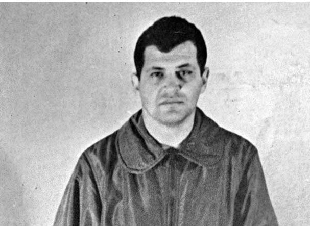 Bắt đầu từ tháng 3/1959, các phi công Đài Loan được đưa đến Mỹ để huấn luyện với loại máy bay trinh sát U-2. Vào ngày 1/5/1960 Liên Xô bắn rơi máy bay U-2 do phi công Gary Powers điều khiển, khiến tình hình 2 quốc gia Xô - Mỹ trở lên căng thẳng; và 5 ngày sau, Tổng thống Mỹ Dwight Eisenhower đồng ý bán một phi đội U-2 cho Đài Loan. Ảnh: Phi công Francis Gary Powers điều khiển chiếc U-2 bị Liên Xô bắn rơi - Nguồn: Wikipedia.