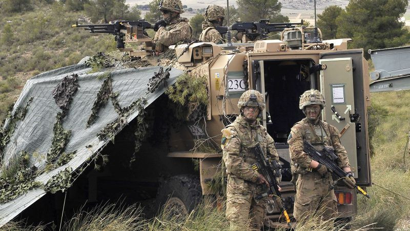 Cả NATO và Mỹ đều đã tiến hành các hoạt động quân sự, nhằm khiêu khích chống lại Nga trong những năm qua. Các nước NATO đã thiết lập lực lượng, triển khai ở các nước thuộc khu vực Vành đai Baltic và Romania, đối lập với Nga từ cách đây 4 năm. Ảnh: Một cuộc tập trận của các nước NATO gần biên giới Nga - Nguồn: Pinterest.