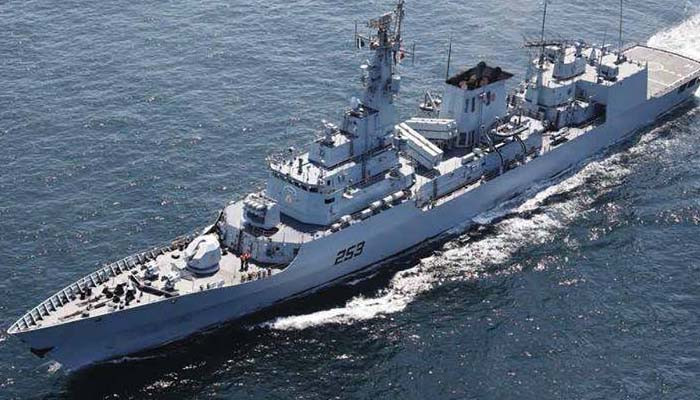 Hiện nay lực lượng tàu mặt nước của Hải quân Pakistan vừa yếu, vừa thiếu, lớp tàu khu trục nhỏ lớp Perry của Mỹ mà Pakistan mua lại hoàn toàn không có khả năng phòng không khu vực. Ảnh: Tàu khu trục lớp Perry trong biên chế hải quân Pakistan - Nguồn: Wikipedia.