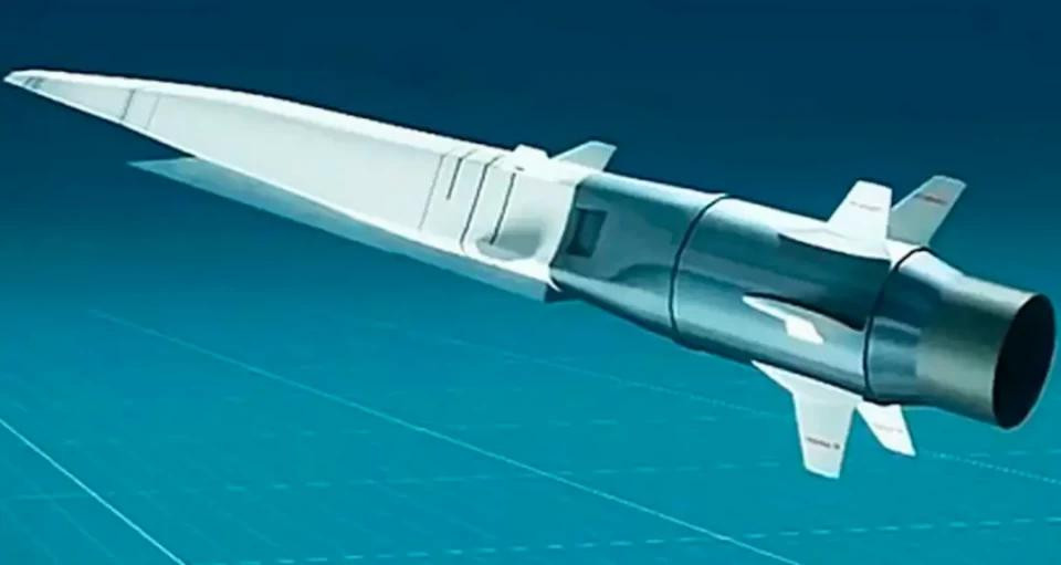 Tuy nhiên mọi thứ sẽ trở lại trật tự vốn có của nó, Nga vẫn có thế mạnh về kỹ thuật để phát triển các tên lửa chống hạm mới. Vào tháng 10 năm nay, Hạm đội phương Bắc của Hải quân Nga đã thử nghiệm một tên lửa chống hạm mới, tên lửa chống hạm này được đặt tên là Zircon. Ảnh: Tên lửa Zircon –– Nguồn: Topwar