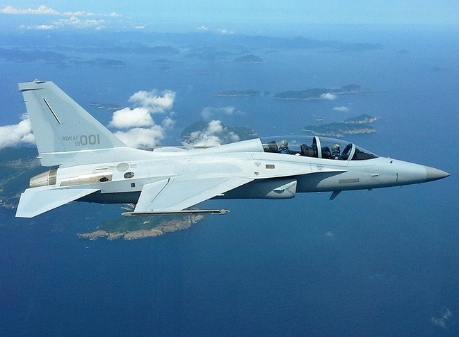 Không quân Argentina hy vọng, loại chiến đấu cơ hạng nhẹ FA-50 có thể mang lại sức mạnh Đại bàng Pampas. Tuy nhiên, chỉ vài ngày trước đây, Không quân Argentina nhận được thông báo từ Hàn Quốc, rằng máy bay chiến đấu FA-50 không còn được bán nữa. Ảnh: Máy bay FA-50. Nguồn: Wikipedia.