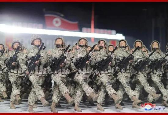 Mặc dù hiệu quả chiến đấu thực tế của hộp tiếp đạn hình trụ cho súng tiểu liên Kiểu 88 của Triều Tiên chưa thực sự được kiểm chứng, còn nhiều nghi ngờ, nhưng từ góc độ duyệt binh của Triều Tiên, quốc gia này đang nhanh chóng phát triển các loại vũ khí mới và thể hiện khả năng sức mạnh quân sự của họ; có lẽ đây là thông điệp Triều Tiên muốn gửi đến toàn thế giới.