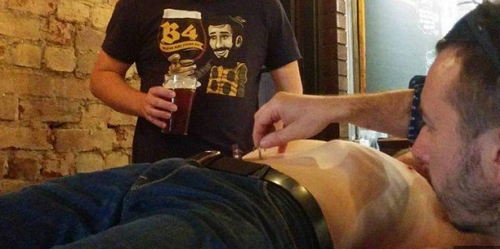 Ông Bremner cho biết, nếu Belly Button Beer nhận được phản hồi đủ tốt thì họ sẽ cung cấp sản phẩm này rộng rãi tới công chúng.