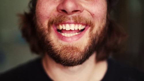 Trong thông báo, công ty cho biết ý tưởng cho ra mắt bia làm từ lông rốn lấy cảm hứng từ một nhà máy bia ở Oregon. Theo đó, nhà máy này sử dụng loại nấm men thu hoạch từ bộ râu của người đàn ông.