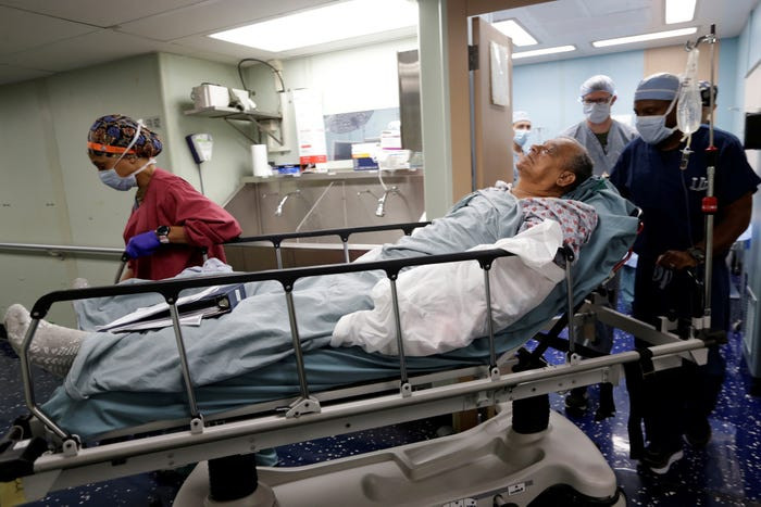 Trong hành trình này, tàu USNS Comfort đã đến 11 quốc gia ở Trung Mỹ, Nam Mỹ và Caribbean để thực hiện viện trợ nhân đạo, khám chữa bệnh, phẫu thuật miễn phí trong vòng 6 tháng. Nguồn ảnh: NavyLive.