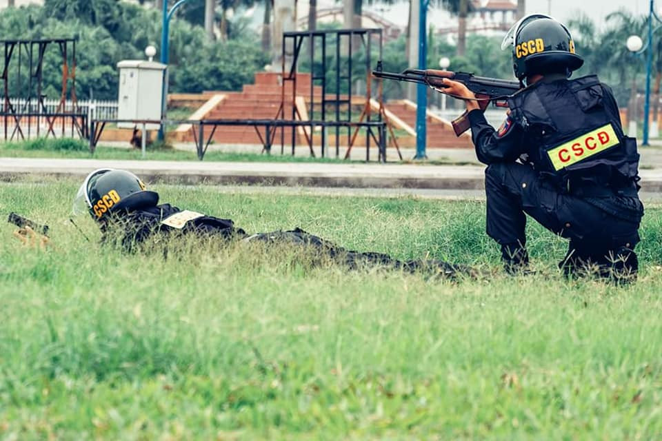 Bên cạnh đó, súng trường tấn công AK-47 vẫn tiếp tục được sử dụng và vẫn là loại vũ khí phổ biến bậc nhất của lực lượng. Nguồn ảnh: Văn Quý Đức.